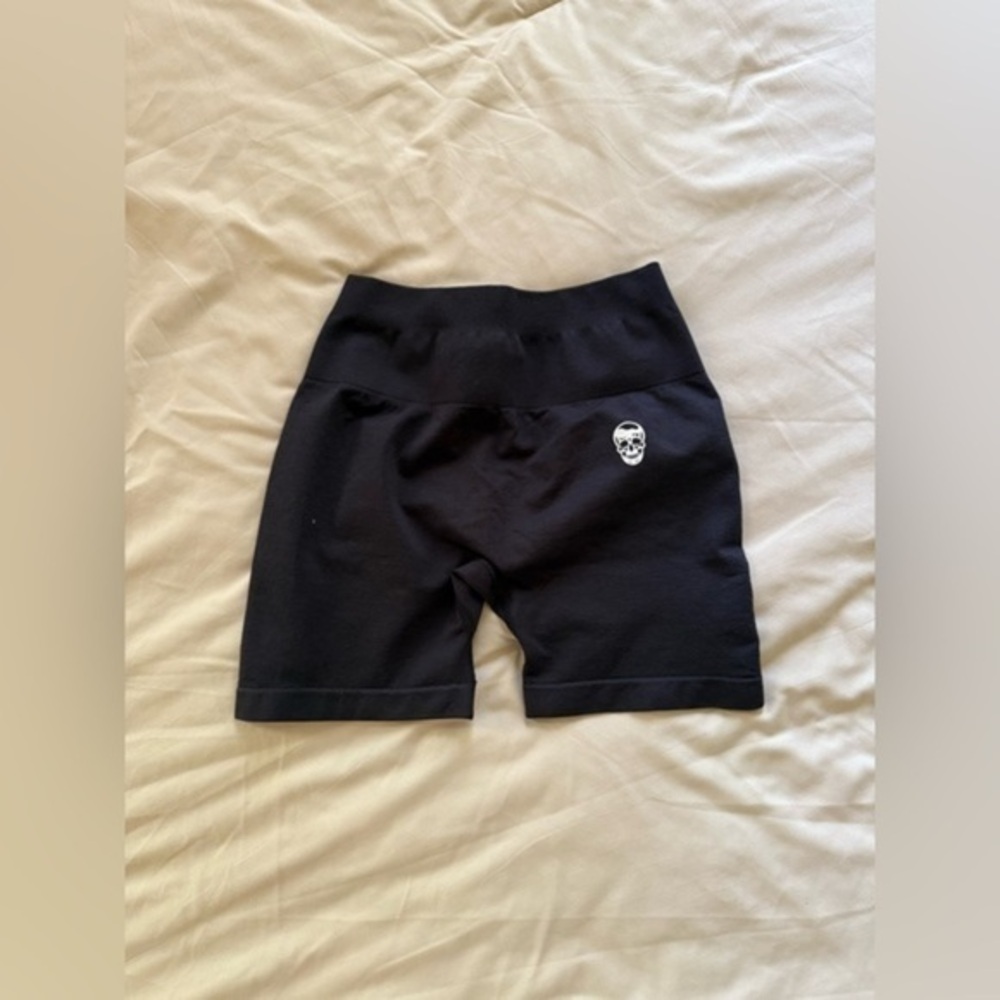 Black Skull Print Biker Shorts new no tags